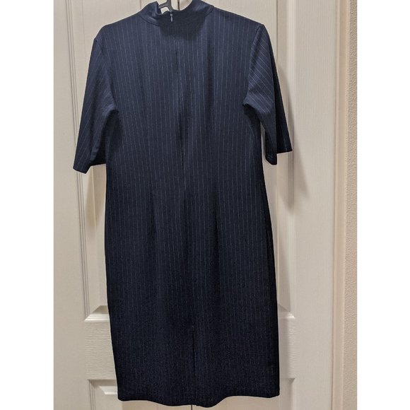 Dress - Picture 3 of 6